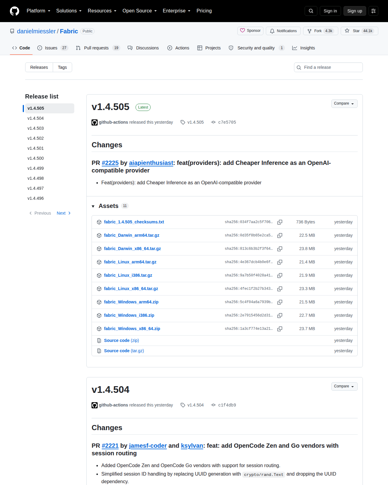 Fabric 專案的發行版本頁面,顯示最新版本 v1.4.505 與歷來版本清單