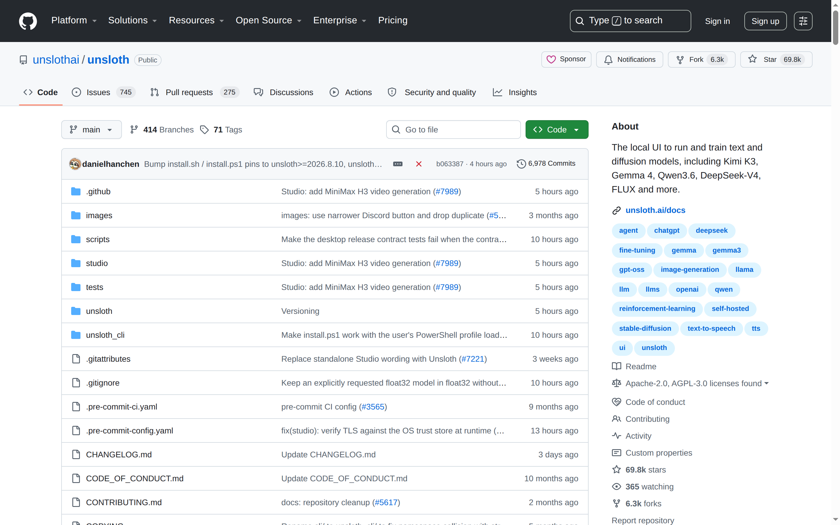 Unsloth GitHub 首頁頂部（repo 名 unsloth + 69.8k stars + 項目描述）